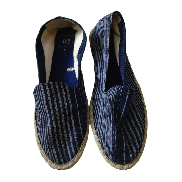 Gap Women's Size 7 Navy Striped Canvas Espadrilles Slip On Casual Beach Travel - Picture 2 of 6